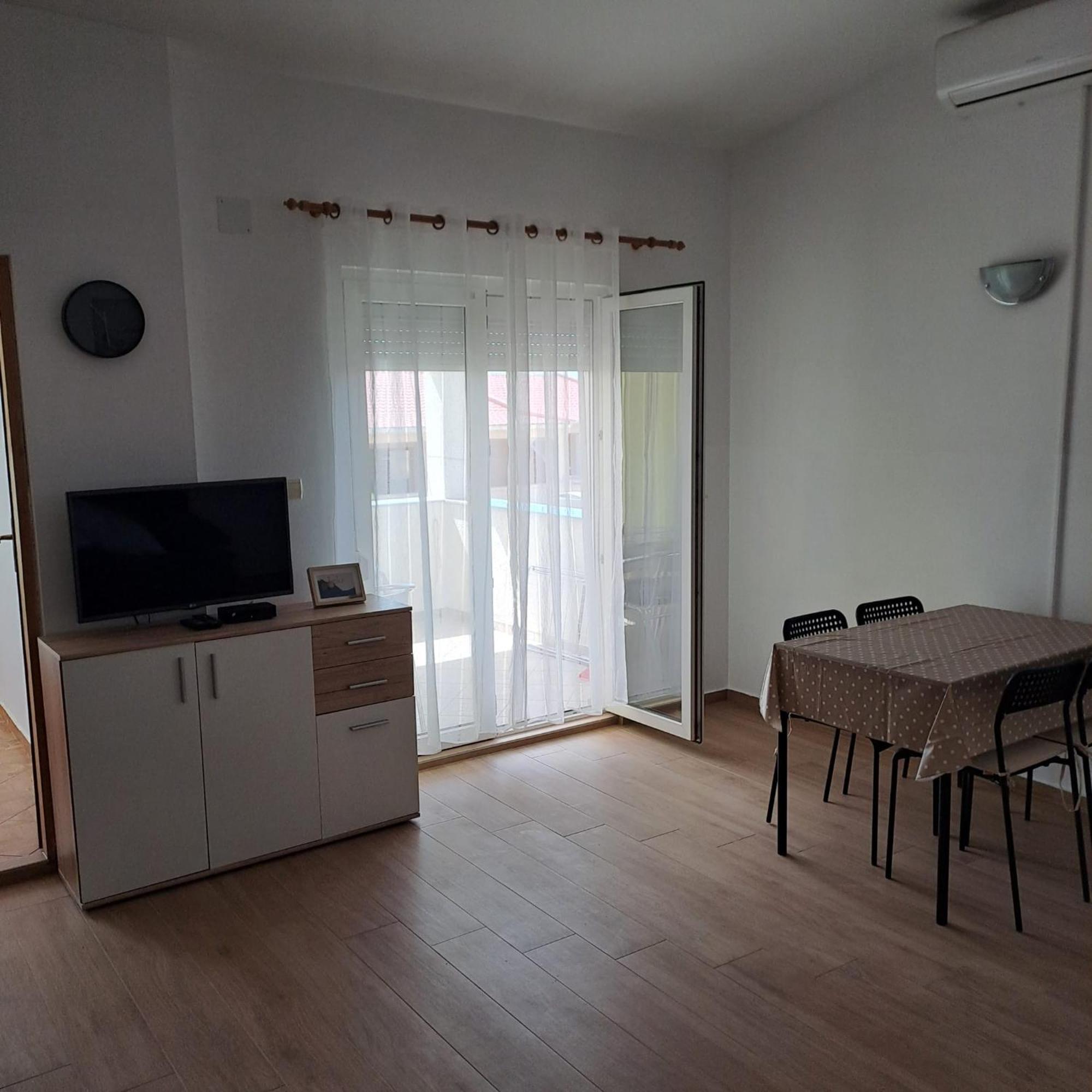 Apartments Cecilija 포블랴나 외부 사진